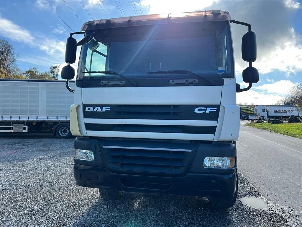 Daf CF 85.410 Ръчка 8x4 теглич - изображение 8