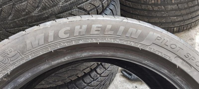 Гуми Летни 235/45R19, снимка 5 - Гуми и джанти - 33034289