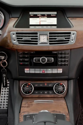 Mercedes-Benz CLS 350 Напълно Обслужен, снимка 9