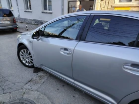 Toyota Avensis, снимка 11