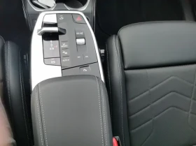 BMW iX1 xDrive30 = M-Sport Pro = �������� | Mobile.bg � ����� ������ 8