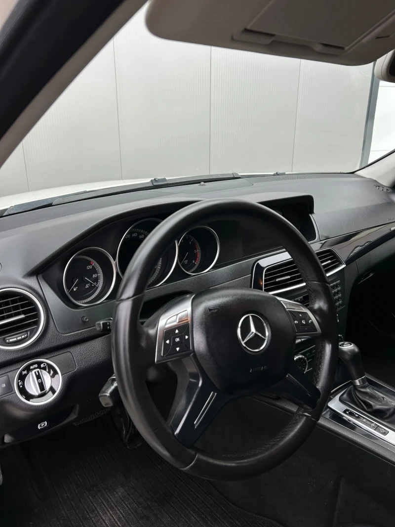 Mercedes-Benz C 220 Навигация , снимка 10 - Автомобили и джипове - 48742028