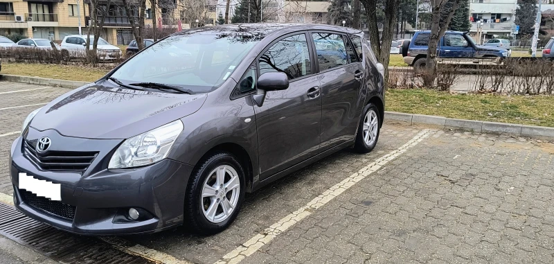 Toyota Verso 1.6 ГАЗ, снимка 1 - Автомобили и джипове - 49228662