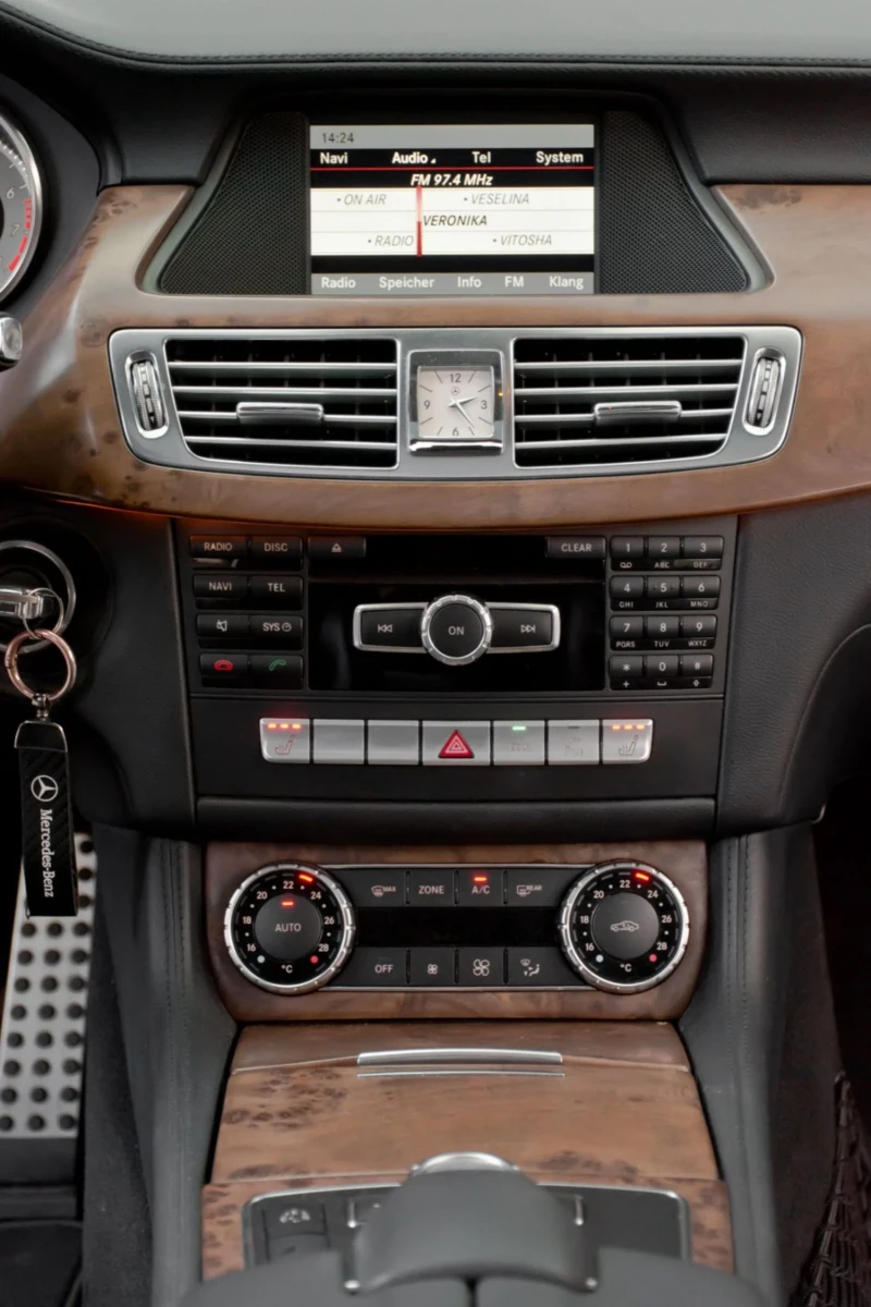 Mercedes-Benz CLS 350 Напълно Обслужен, снимка 9 - Автомобили и джипове - 51458968