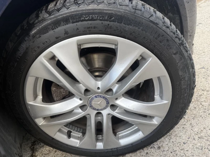 Mercedes-Benz E 220, снимка 10 - Автомобили и джипове - 51629043