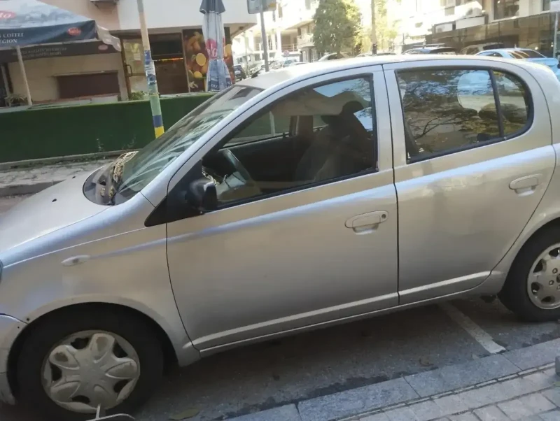 Toyota Yaris  АВТОМАТИК, ГАЗ, снимка 3 - Автомобили и джипове - 52170001