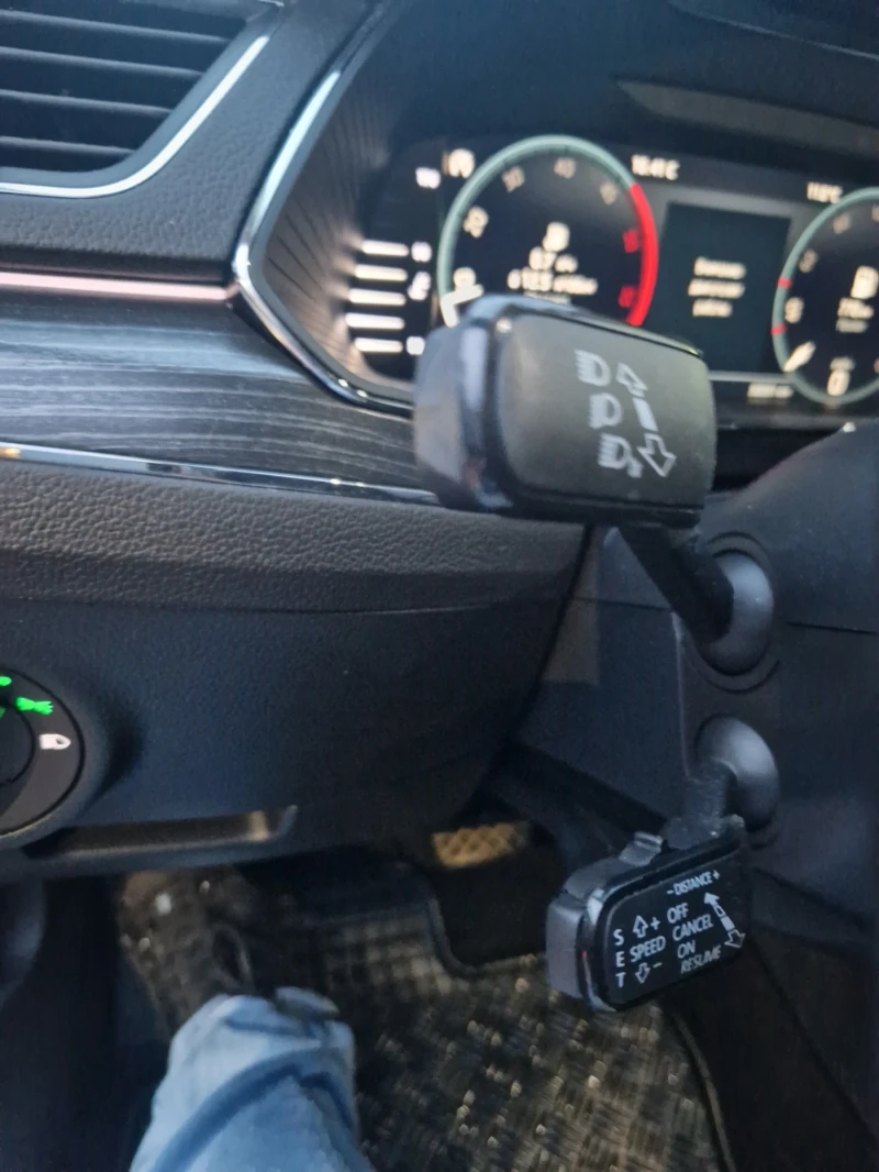 Skoda Superb 2000 TDI 200 к.с 4Х4 , снимка 12 - Автомобили и джипове - 52728744