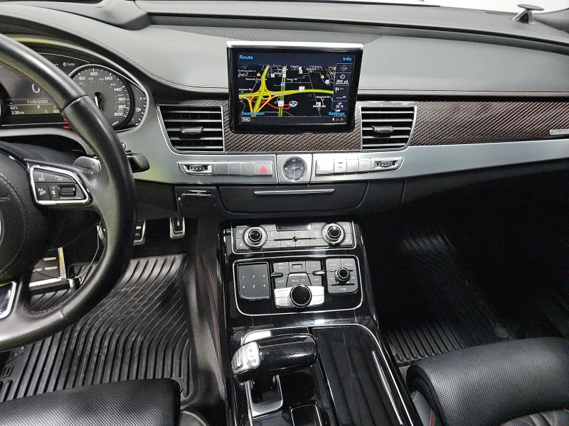 Audi S8 PLUS* CARFAX* БЕЗ ПЪРВОНАЧАЛНА* , снимка 10 - Автомобили и джипове - 52744764