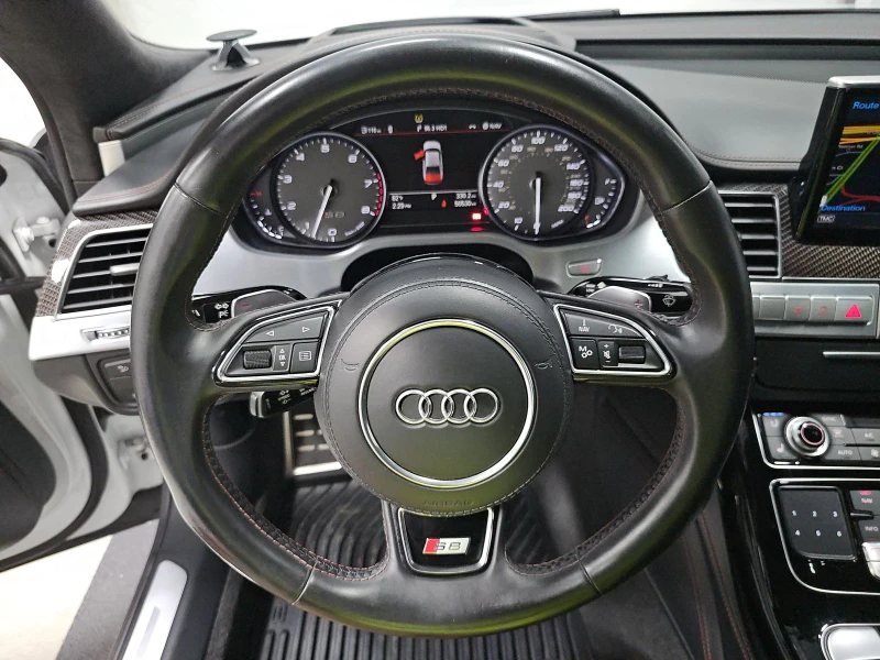 Audi S8 PLUS* CARFAX* БЕЗ ПЪРВОНАЧАЛНА* , снимка 7 - Автомобили и джипове - 52744764