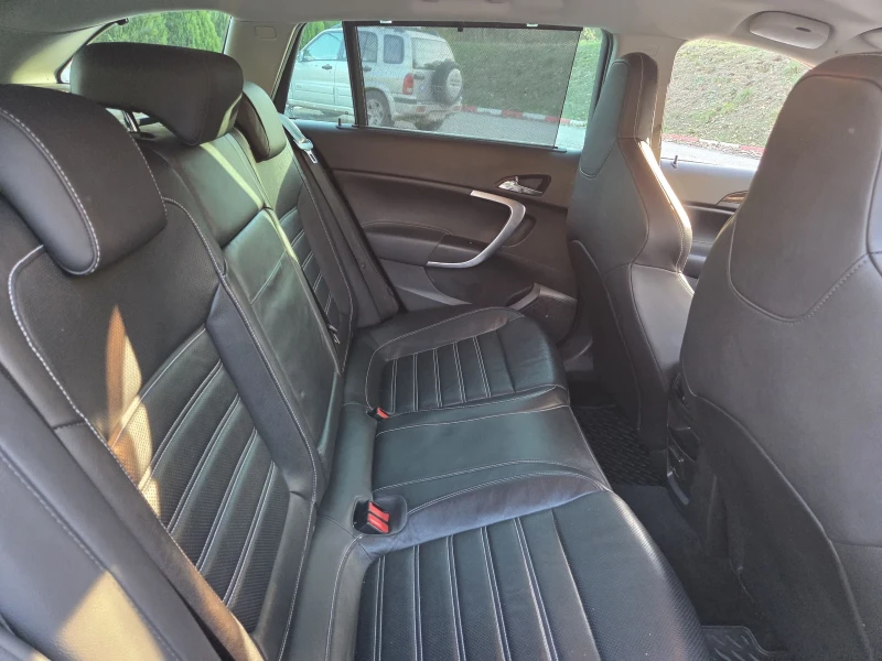 Opel Insignia Opc line 4x4, снимка 10 - Автомобили и джипове - 53241233