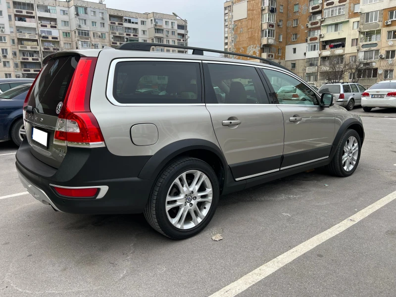 Volvo Xc70 T5 PREMIER, снимка 5 - Автомобили и джипове - 53257378