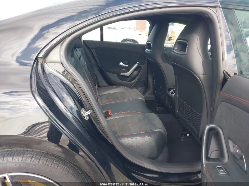 Mercedes-Benz CLA 250 AMG-PACK* DIGITAL* 4MATIC* ПОДГРЕВ* M.ТОЧКА., снимка 10 - Автомобили и джипове - 53284637