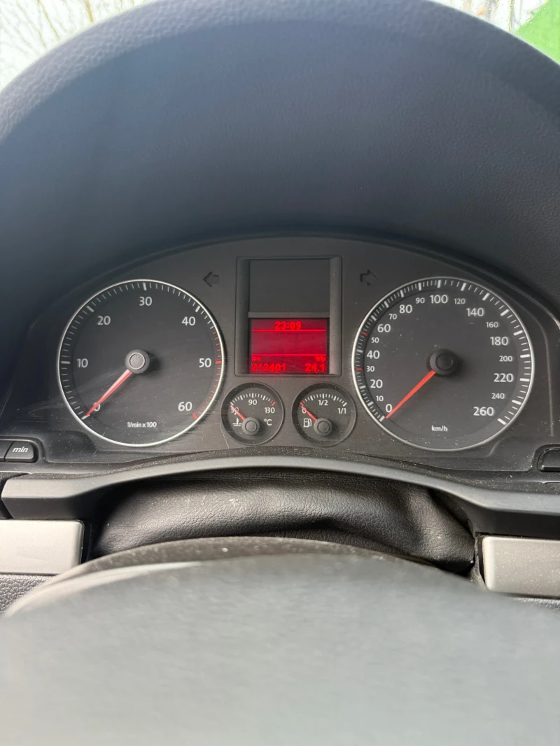 VW Golf, снимка 8 - Автомобили и джипове - 53433376