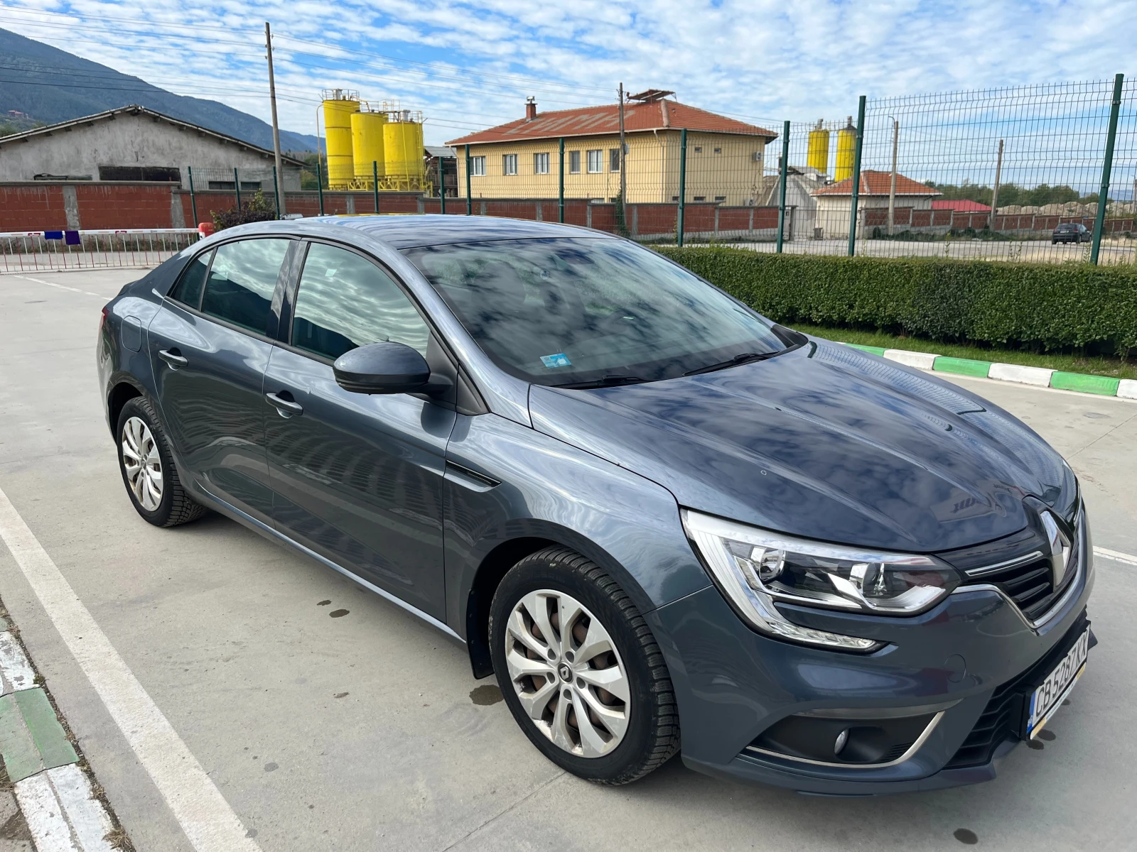 Renault Megane 1.5 dci, снимка 1