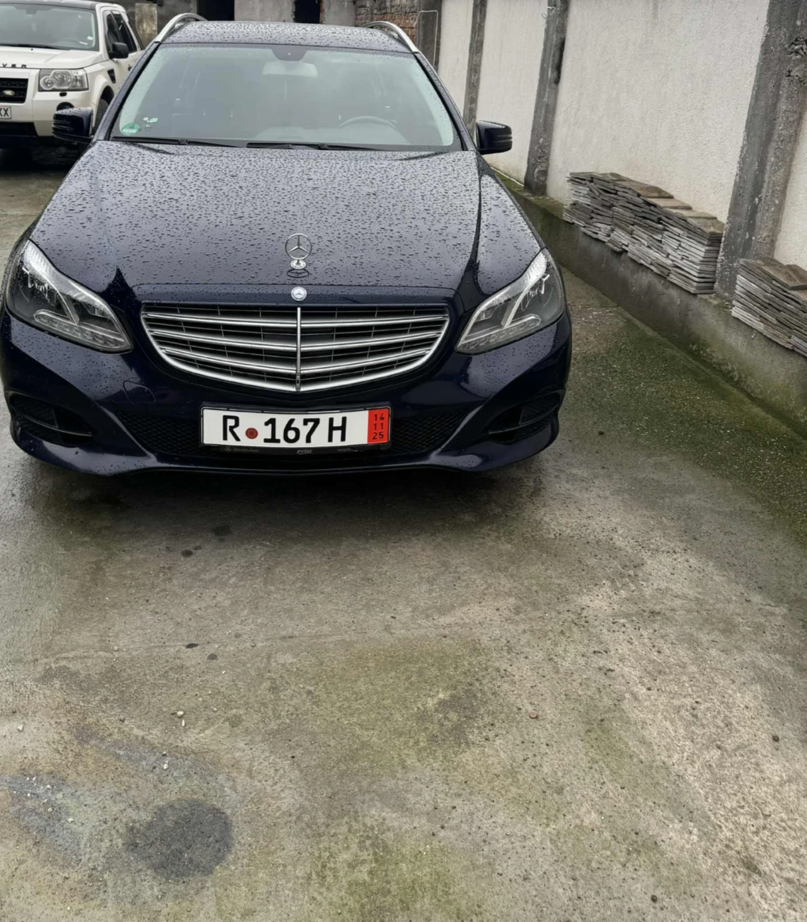 Mercedes-Benz E 220, снимка 1