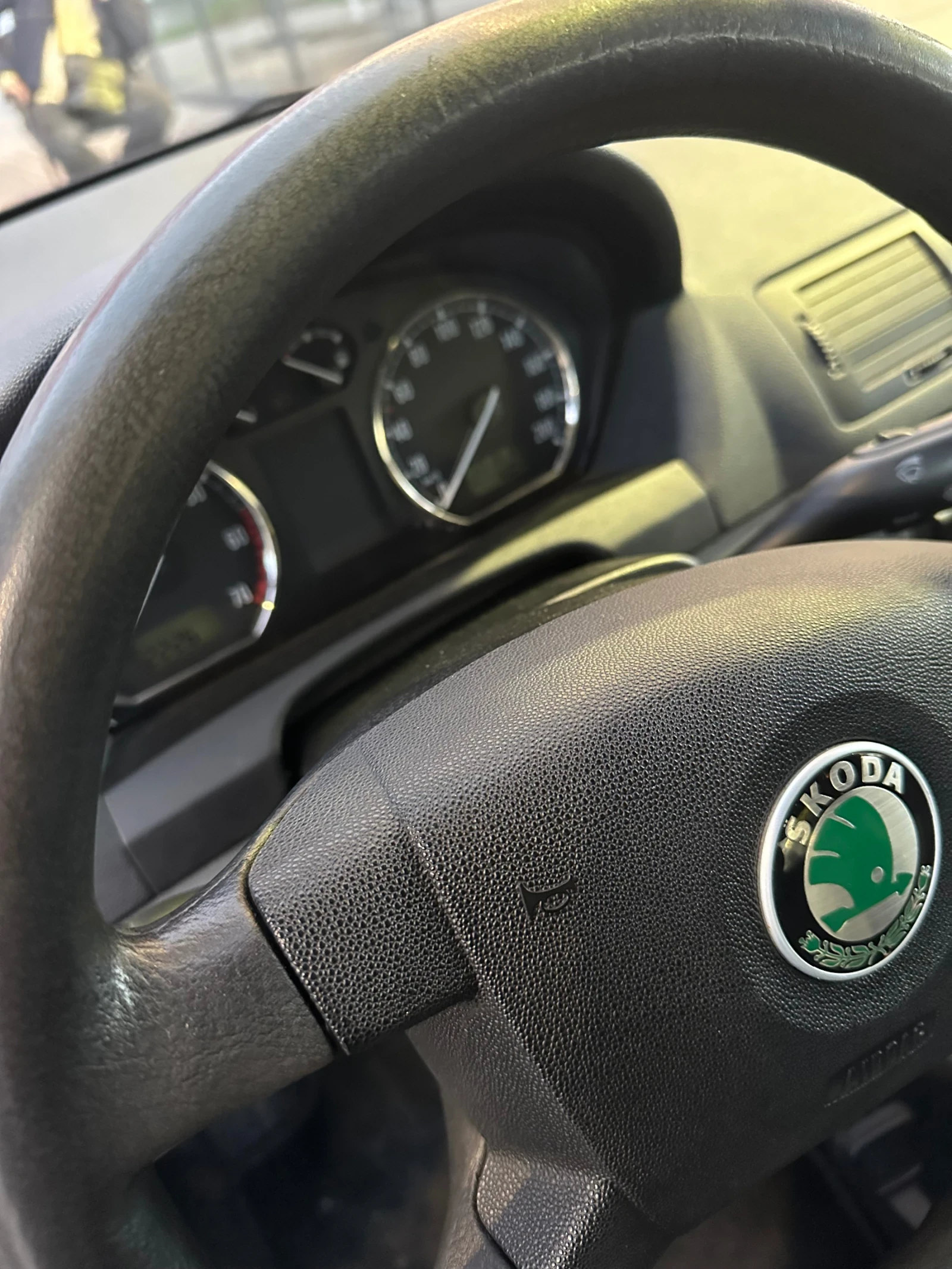 Skoda Fabia 1.2  - изображение 8