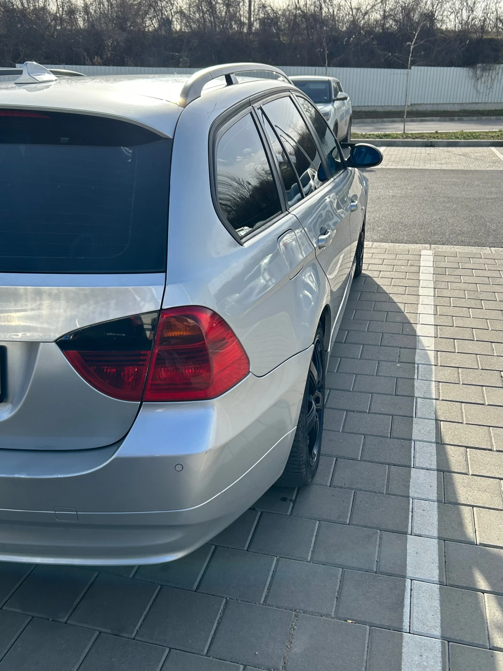 BMW 320 BMW e91 320d 163 kn - изображение 5
