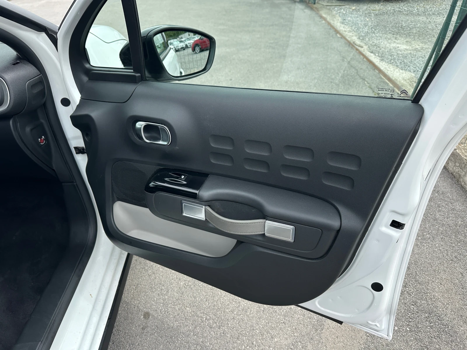 Citroen C3 1.5 BlueHDI - изображение 8
