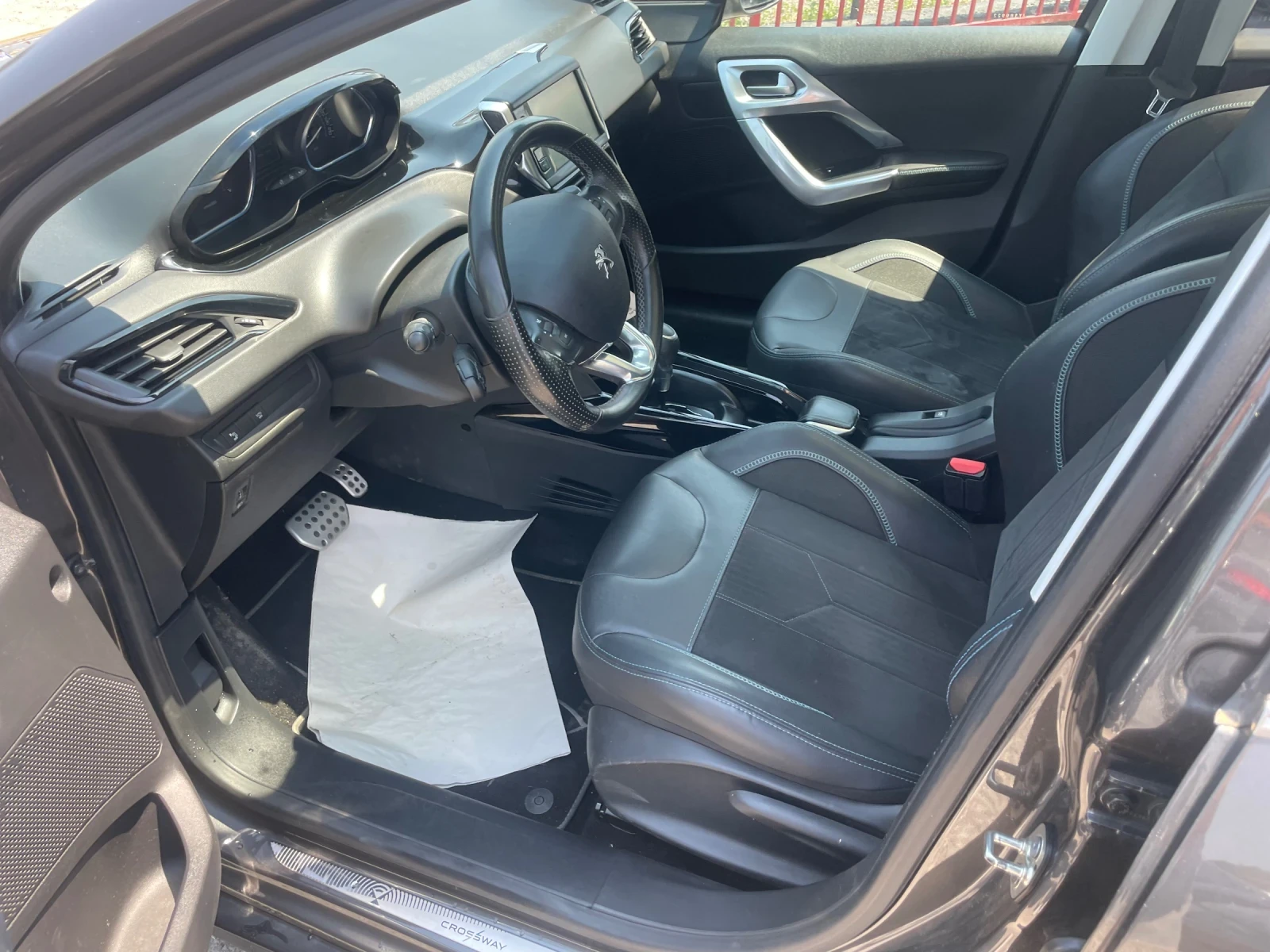 Peugeot 2008 1.2 AUTOMATIC  - изображение 8