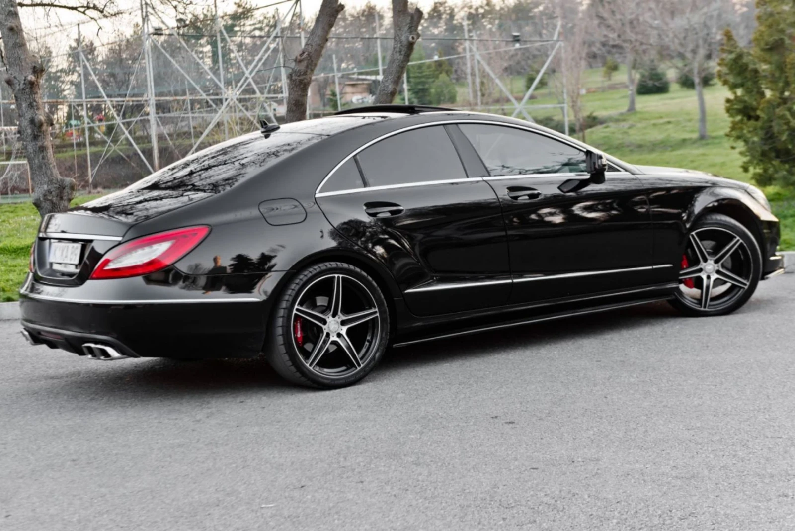 Mercedes-Benz CLS 350 Напълно Обслужен, снимка 4 - Автомобили и джипове - 51458968