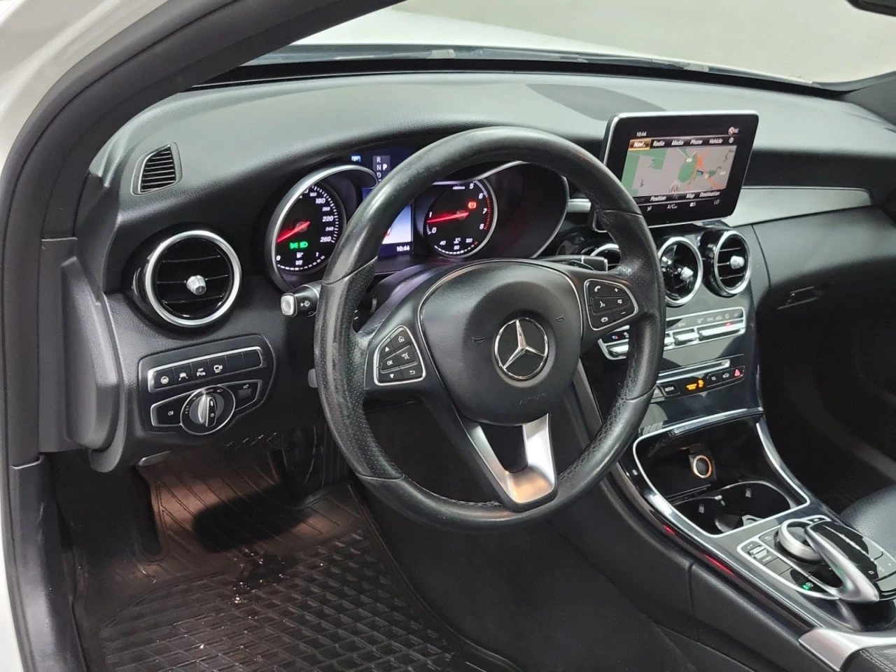Mercedes-Benz C 300 AWD * CARFAX * АвтоКредит * Цена до България*  - изображение 9