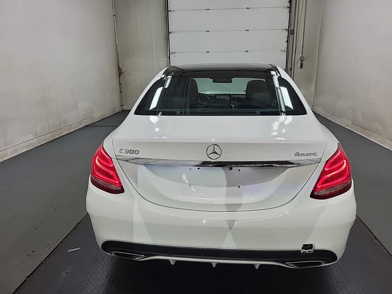 Mercedes-Benz C 300 AWD * CARFAX * АвтоКредит * Цена до България*  - изображение 5