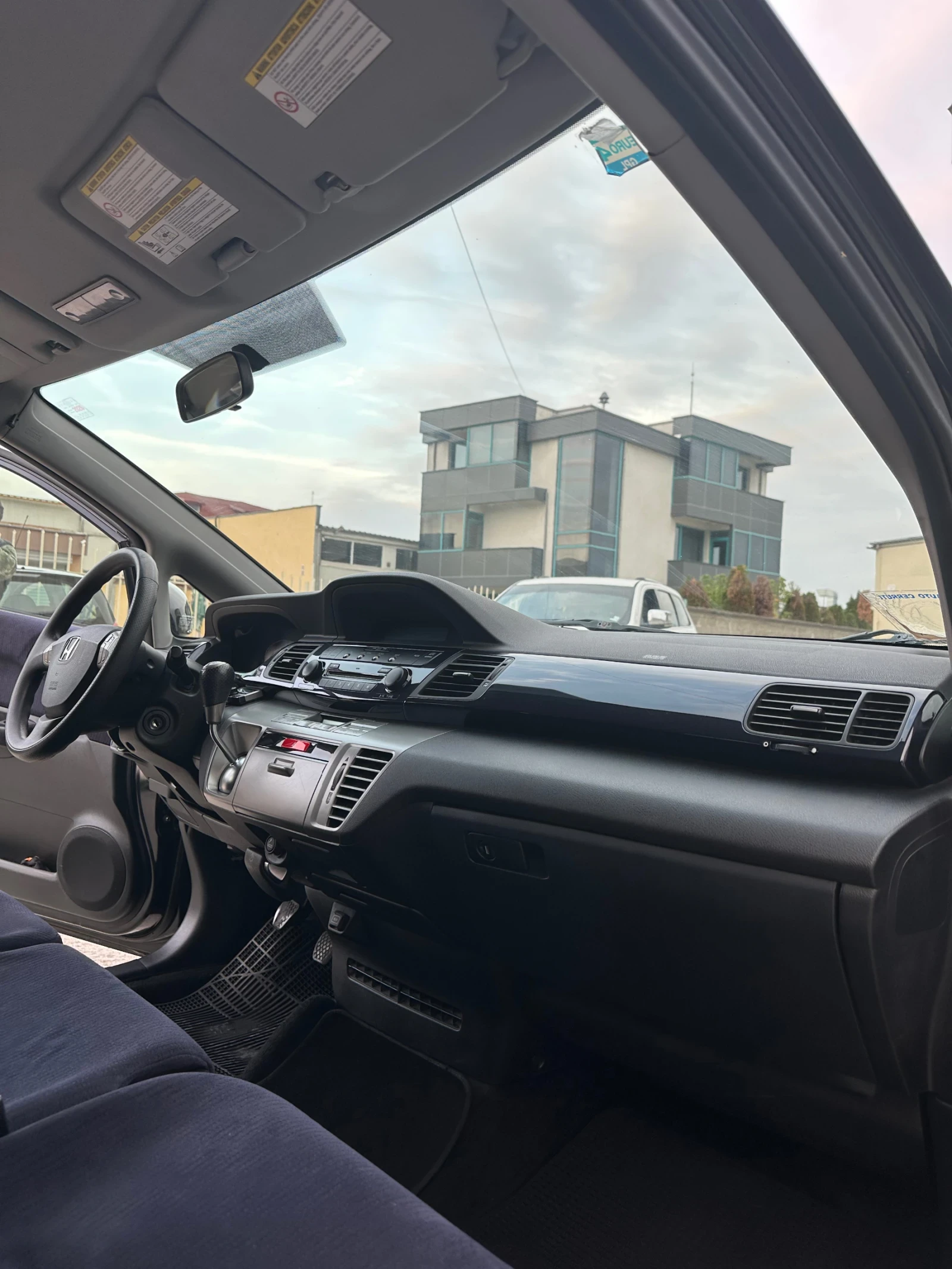 Honda Fr-v 1.8 i-VTEC ГАЗ - изображение 7