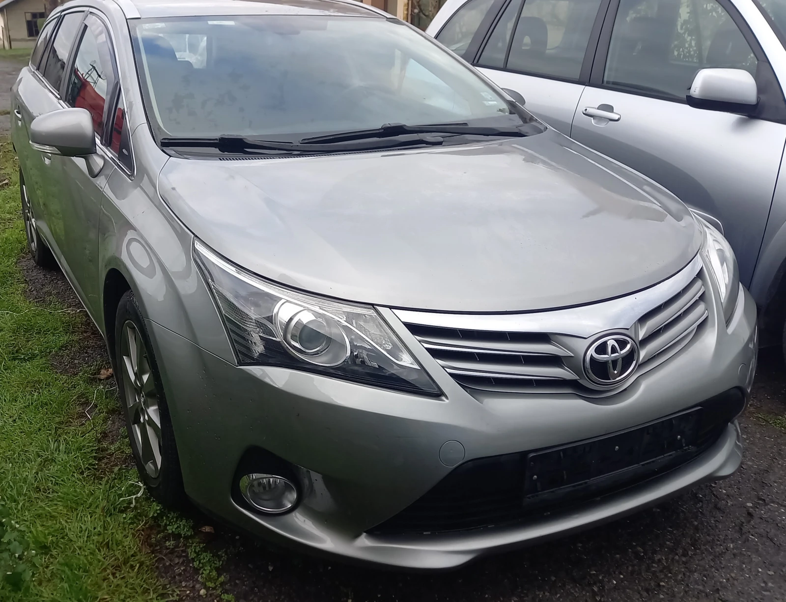 Toyota Avensis 2.0 D4D, T27 - изображение 2