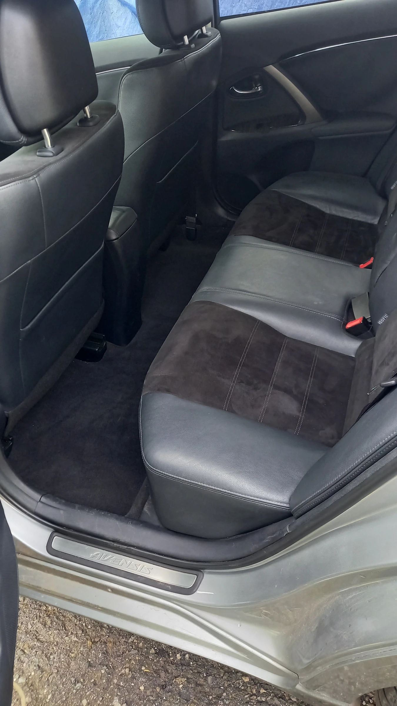 Toyota Avensis 2.0 D4D, T27 - изображение 5