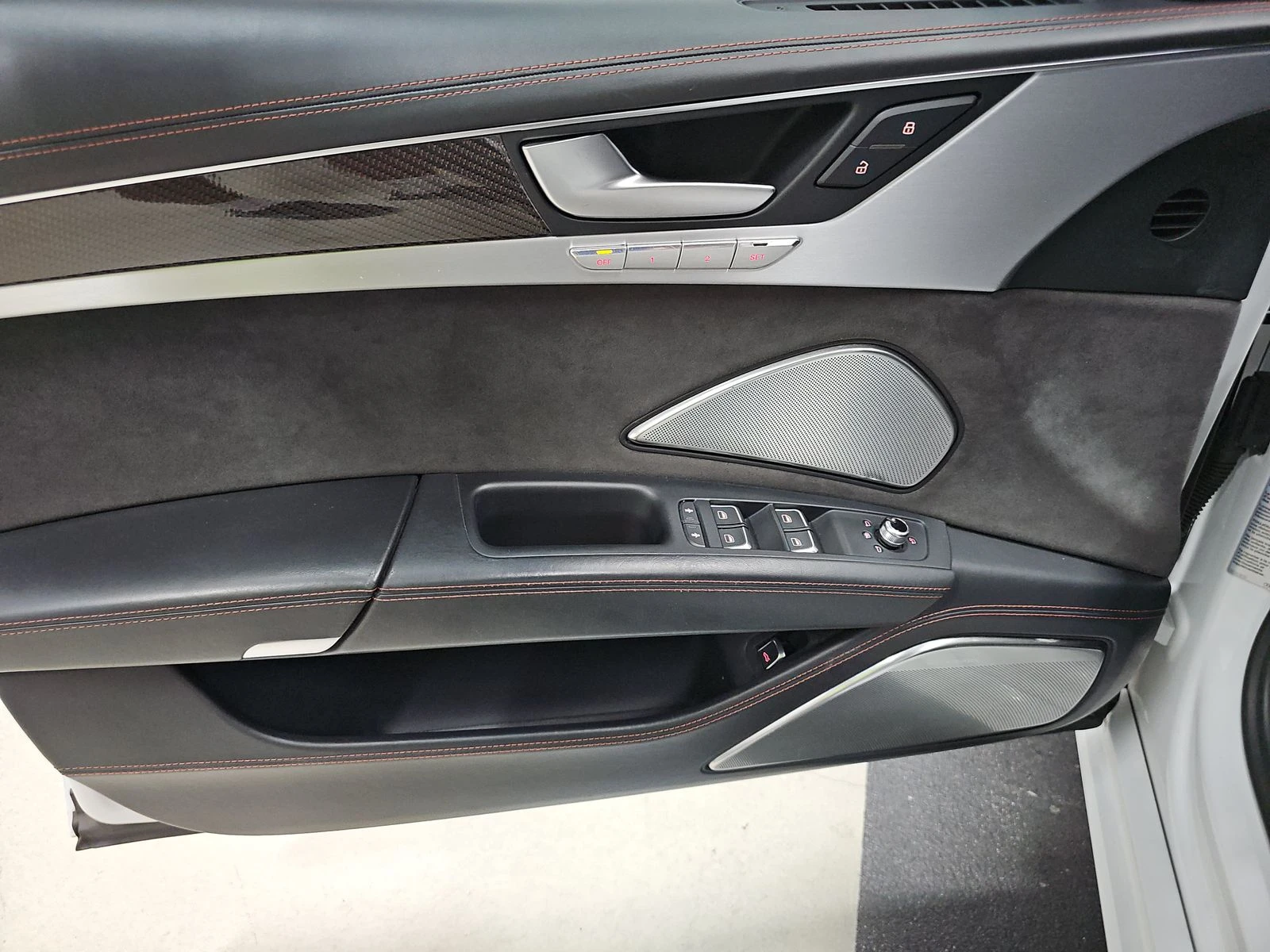 Audi S8 PLUS* CARFAX* БЕЗ ПЪРВОНАЧАЛНА*  - изображение 9