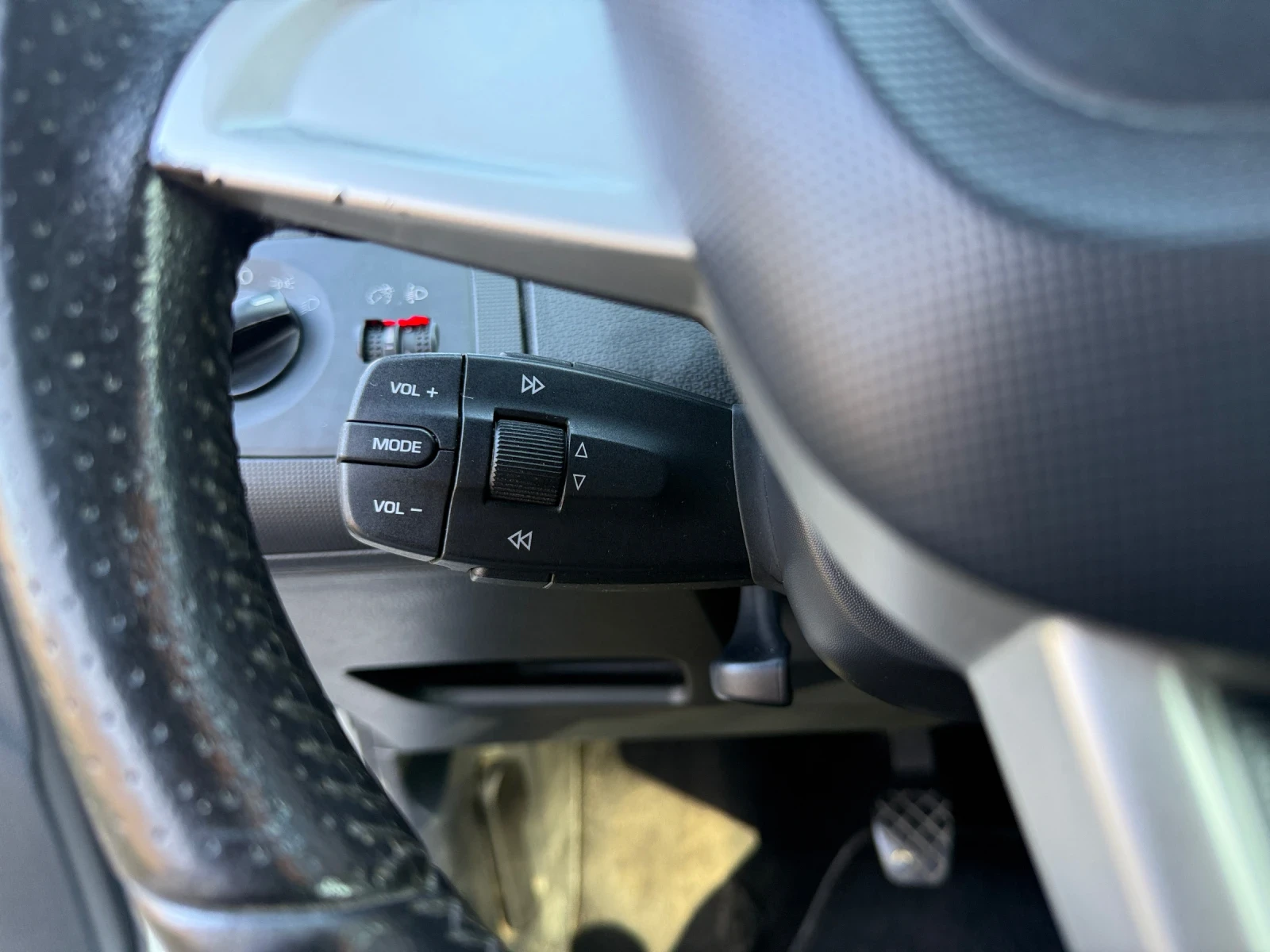 Seat Ibiza 6J, снимка 12 - Автомобили и джипове - 53804051