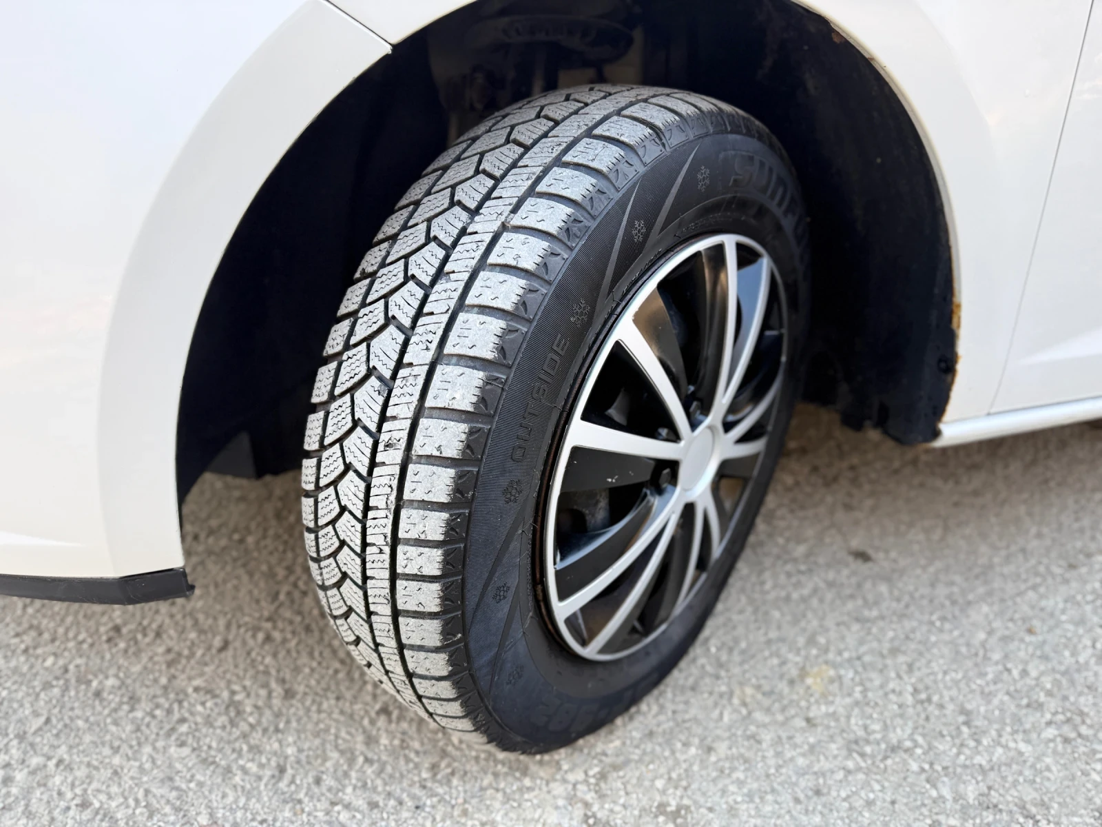 Seat Ibiza 6J, снимка 8 - Автомобили и джипове - 53804051