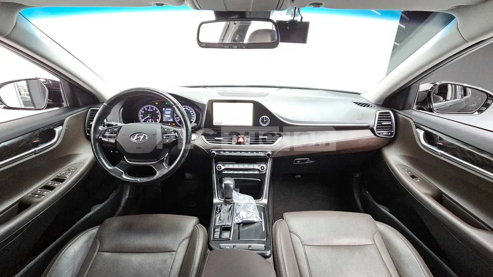 Hyundai Grandeur, снимка 7 - Автомобили и джипове - 54230631