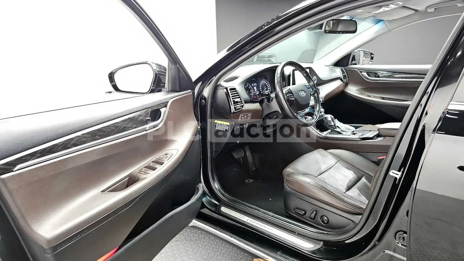 Hyundai Grandeur, снимка 11 - Автомобили и джипове - 54230631