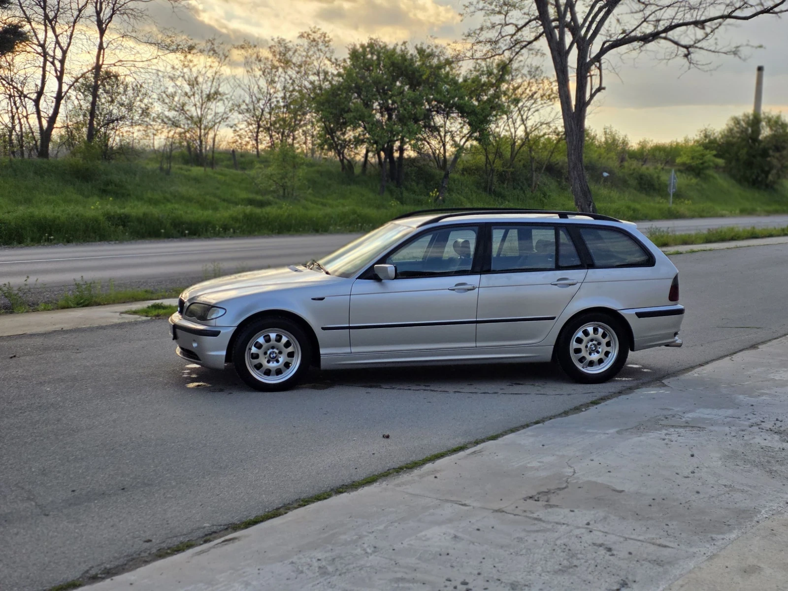 BMW 320 D, снимка 3 - Автомобили и джипове - 54414025