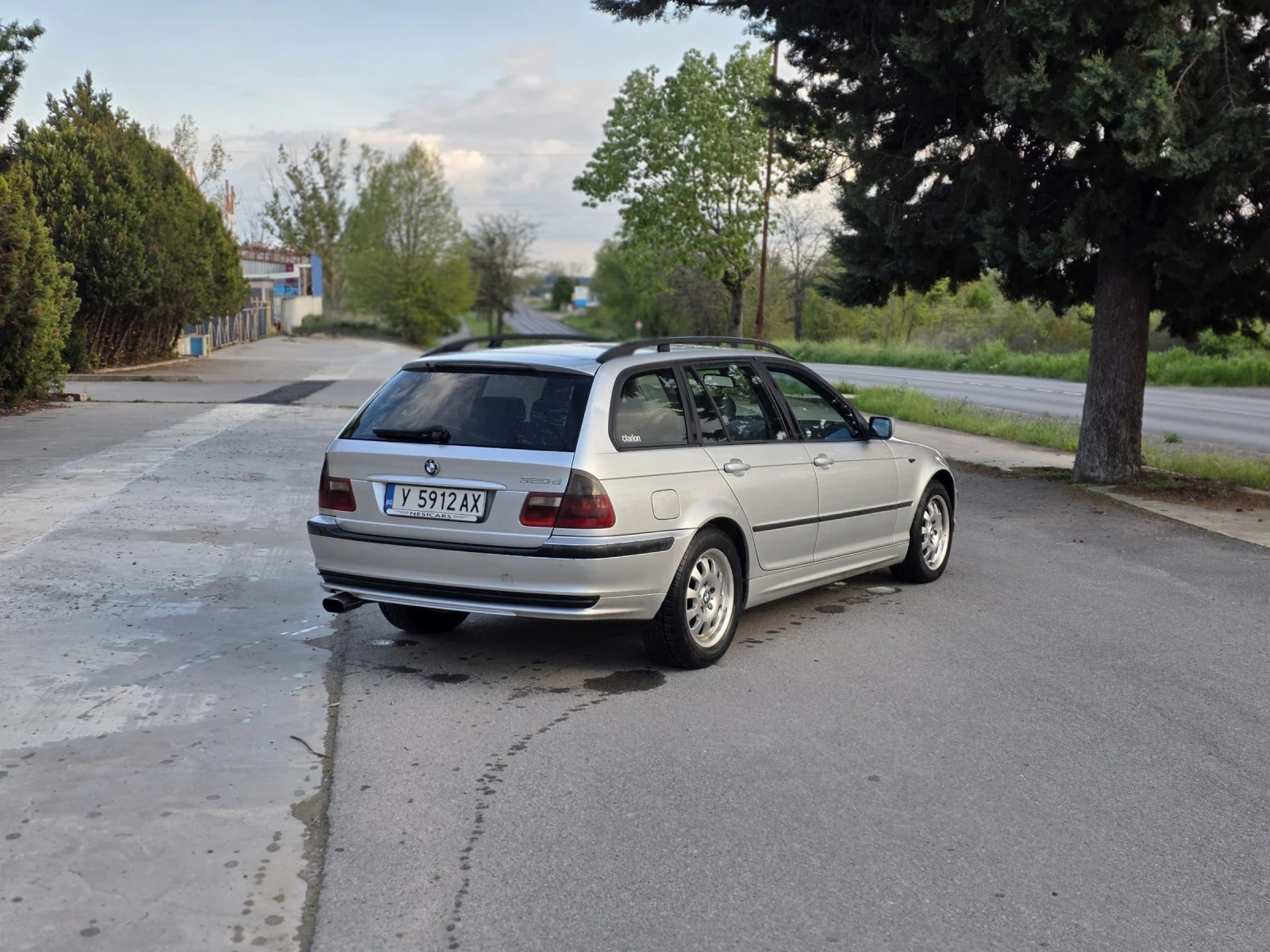 BMW 320 D, снимка 6 - Автомобили и джипове - 54414025