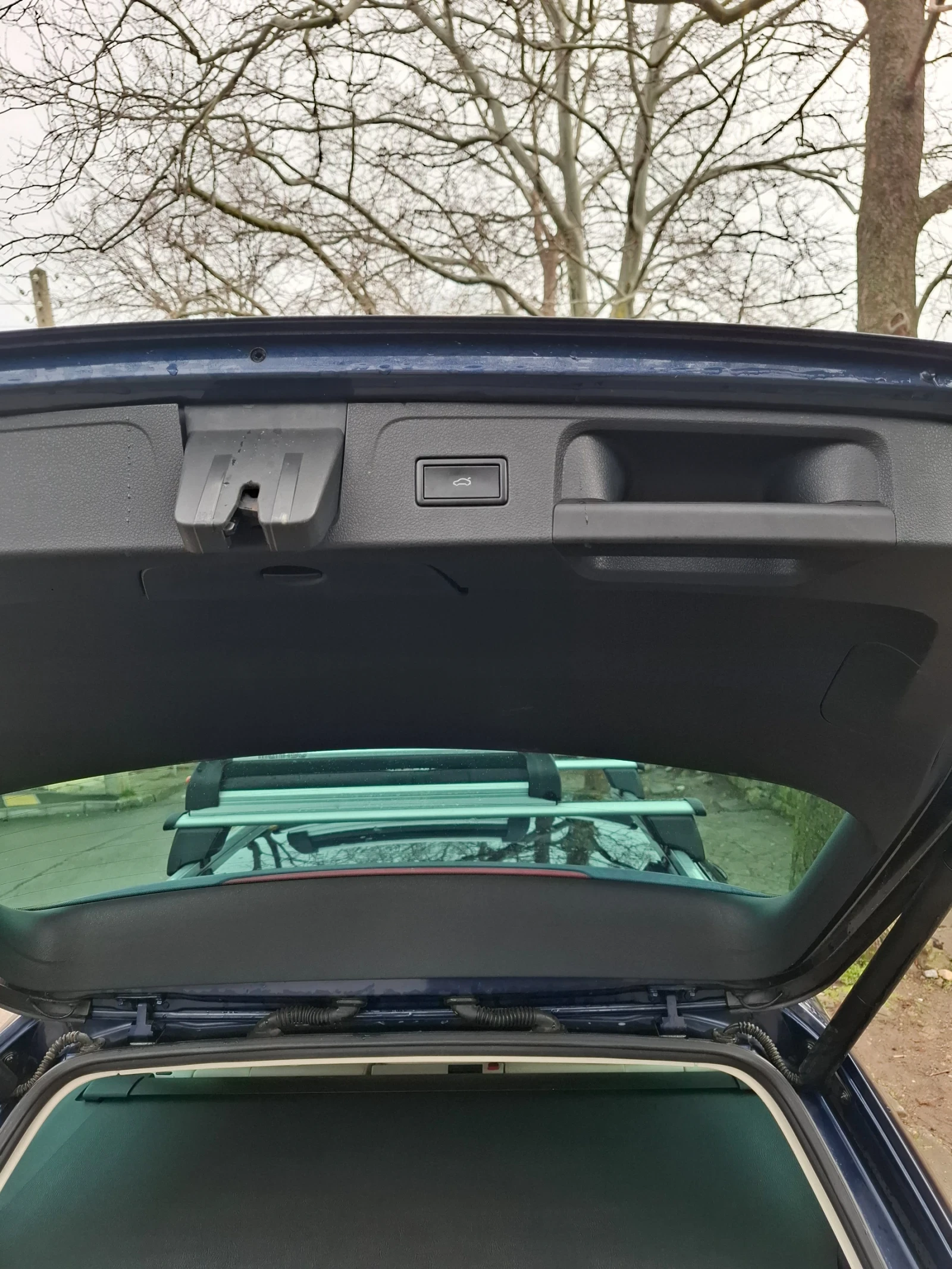 VW Passat 2.0 TDI, снимка 11 - Автомобили и джипове - 54572659