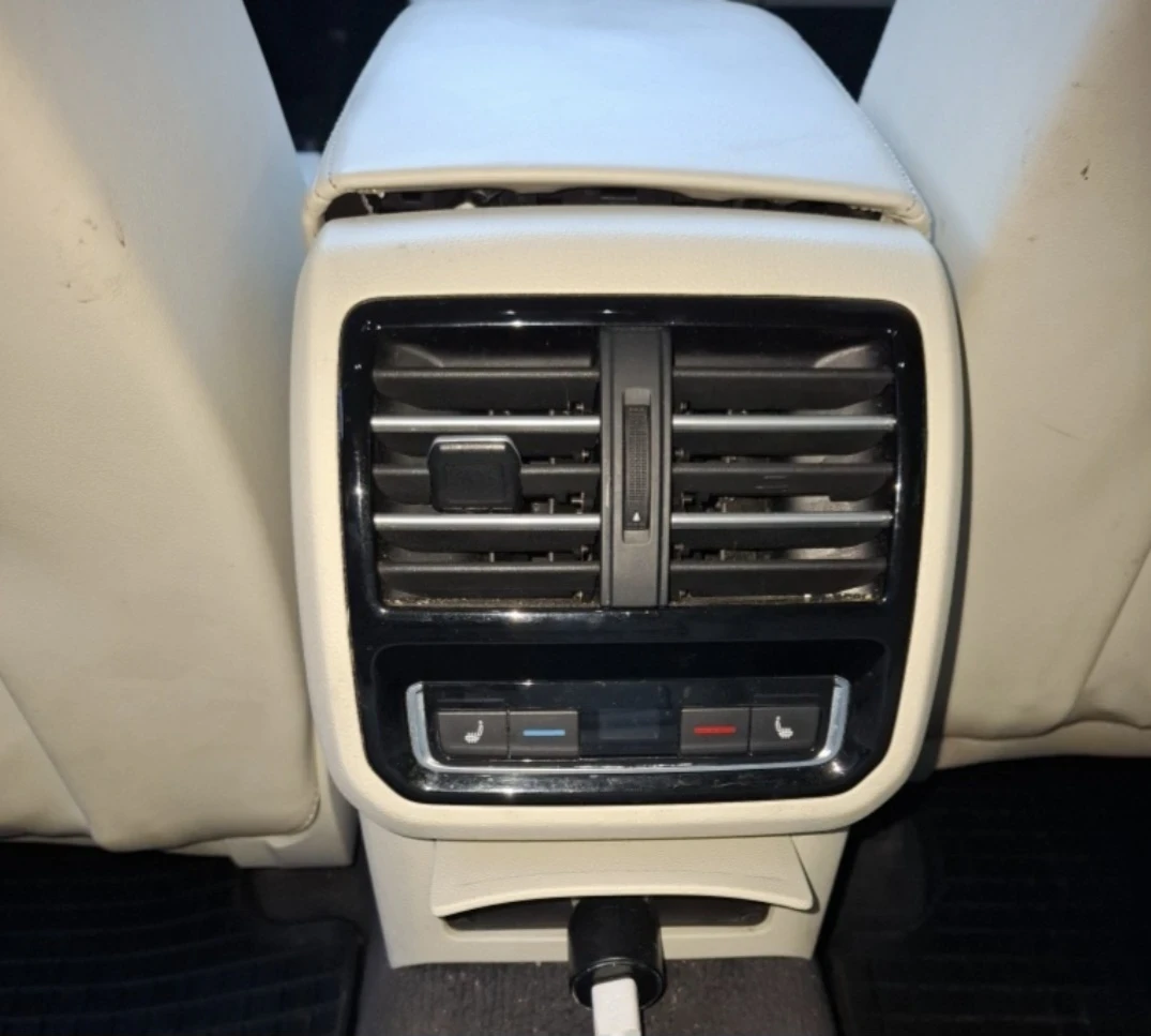 VW Passat 2.0 TDI, снимка 11 - Автомобили и джипове - 54986513