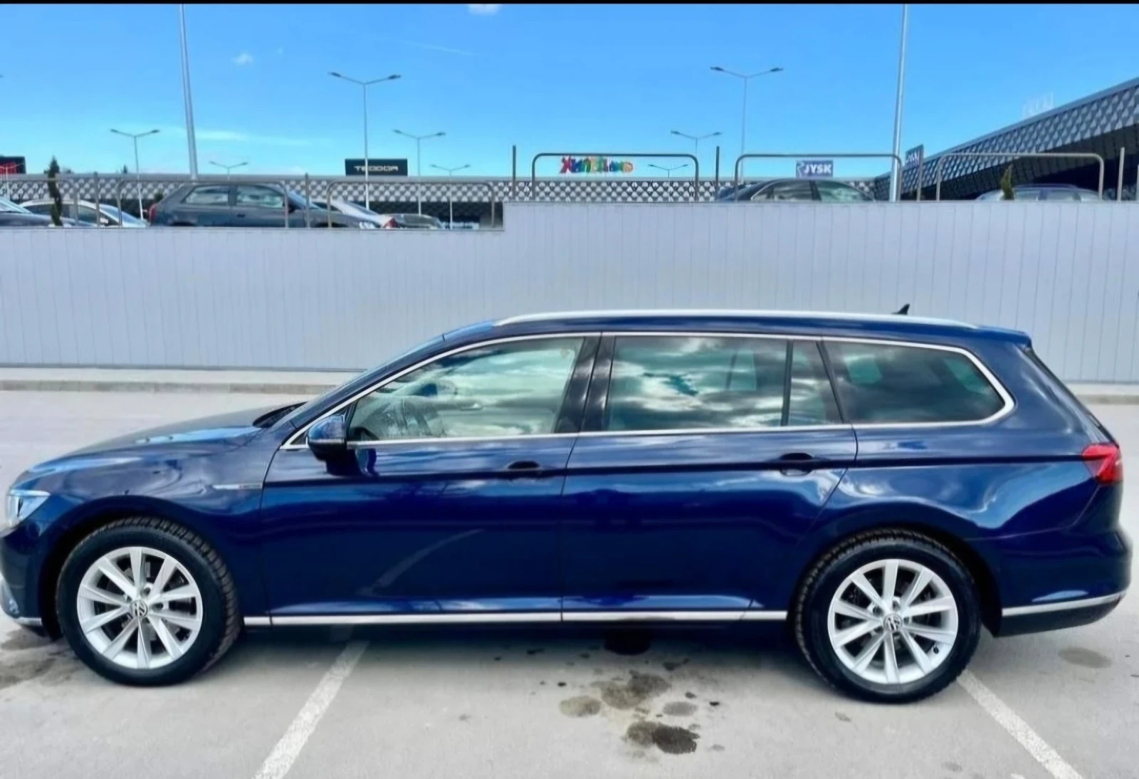 VW Passat 2.0 TDI, снимка 2 - Автомобили и джипове - 54572659
