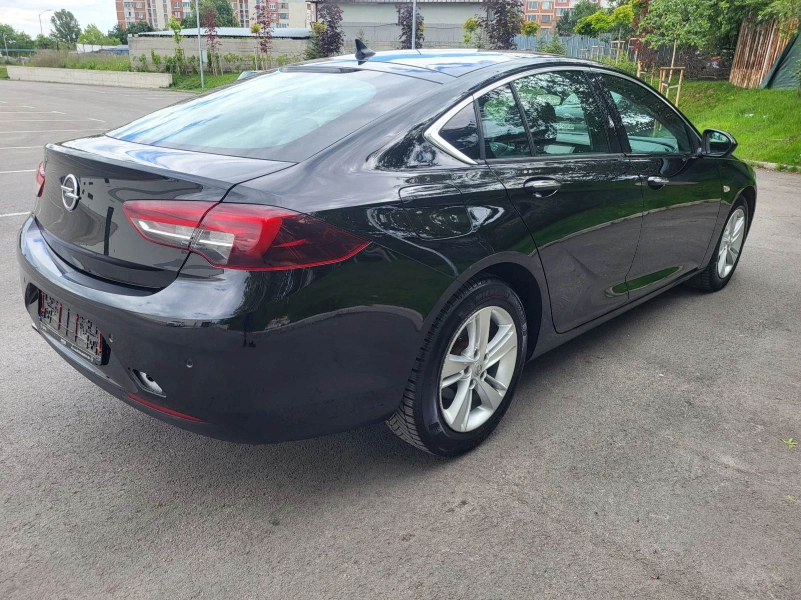Opel Insignia 2.0 Дизел 170коня високо ниво на оборудване Внос Г, снимка 4 - Автомобили и джипове - 54676856