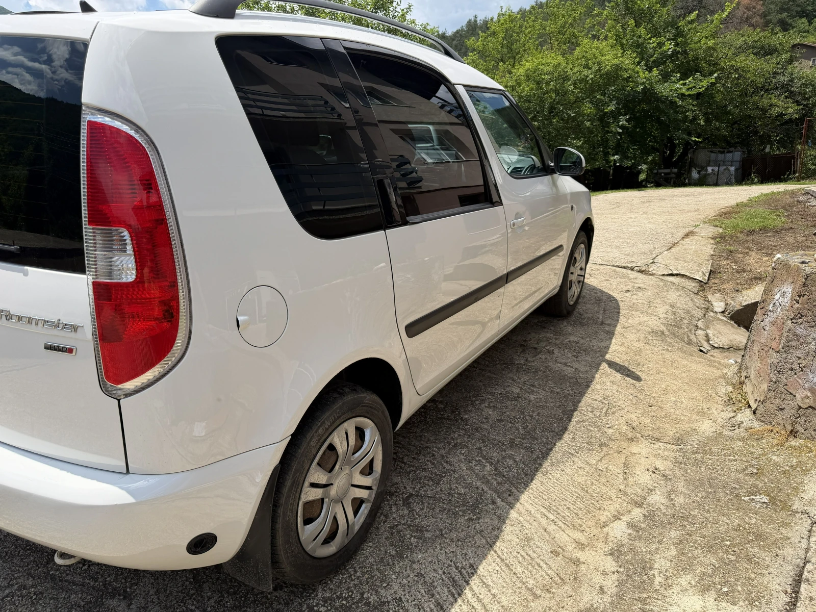 Skoda Roomster 1.2 HTP, снимка 5 - Автомобили и джипове - 54811870