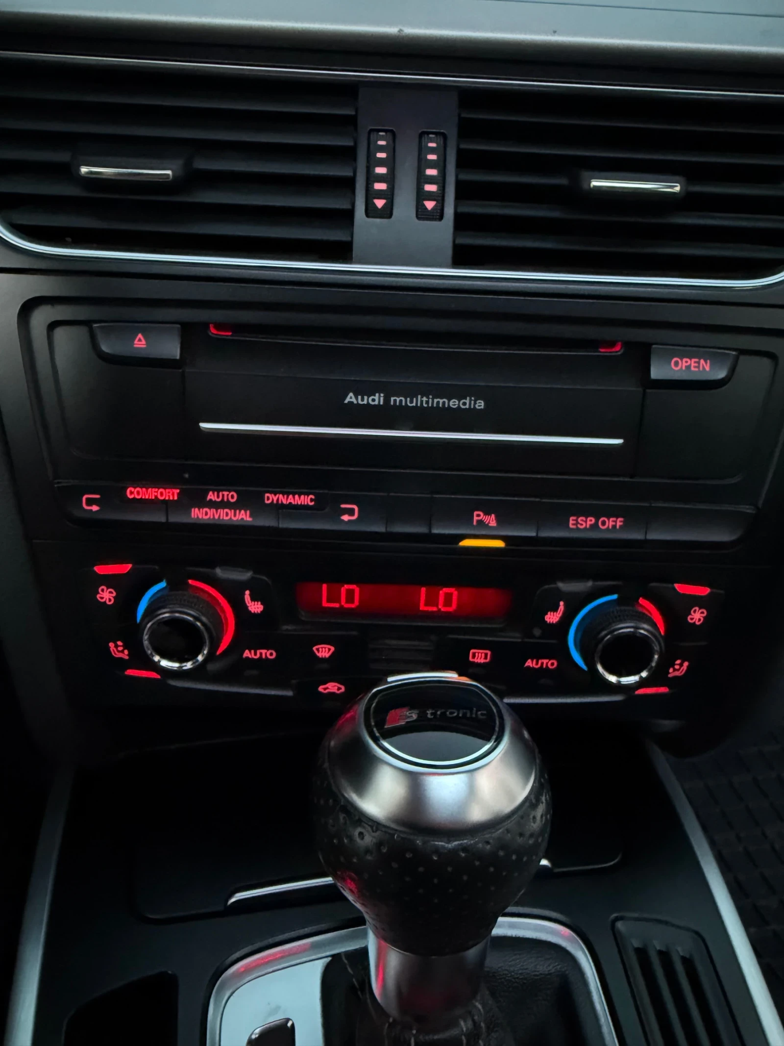 Audi A4 3x S-Line / B&O / Distronic / Memory / Panorama, снимка 13 - Автомобили и джипове - 54974542