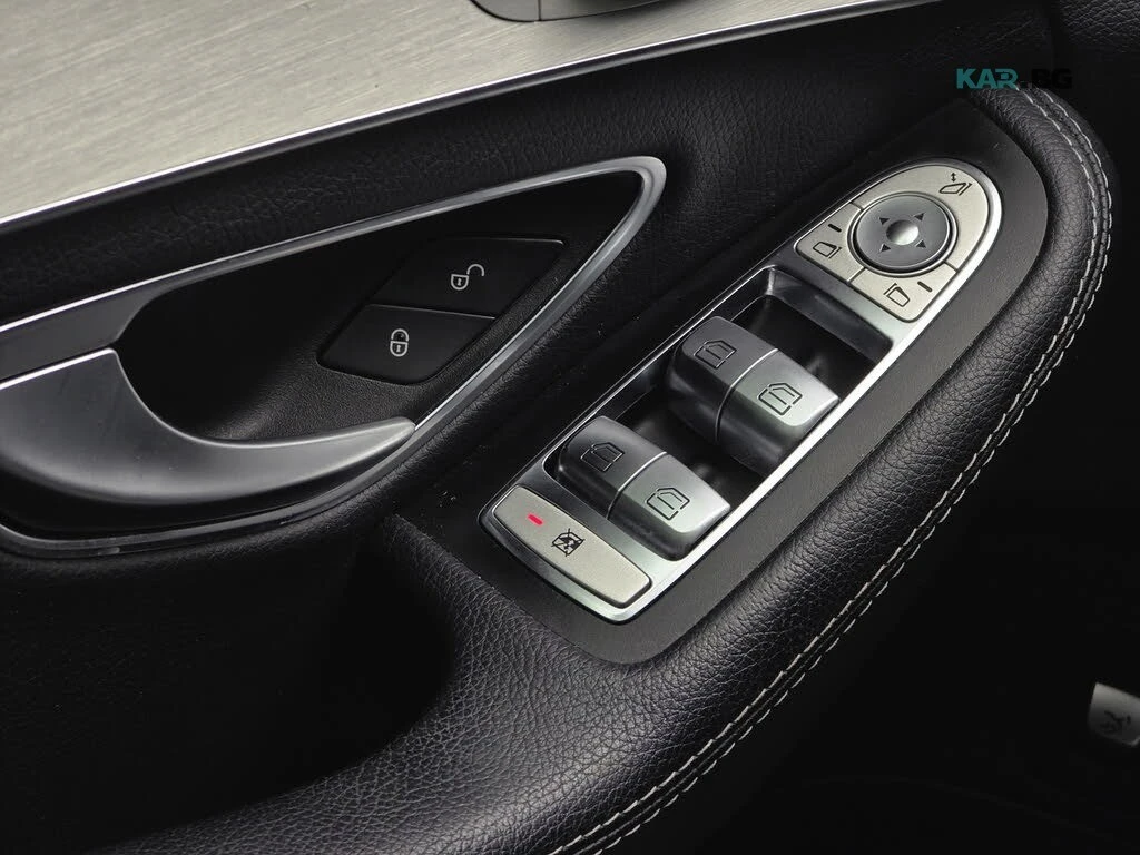 Mercedes-Benz C 300 * 4MATIC* АвтоКредит * (ЦЕНА ДО БГ), снимка 11 - Автомобили и джипове - 55104512