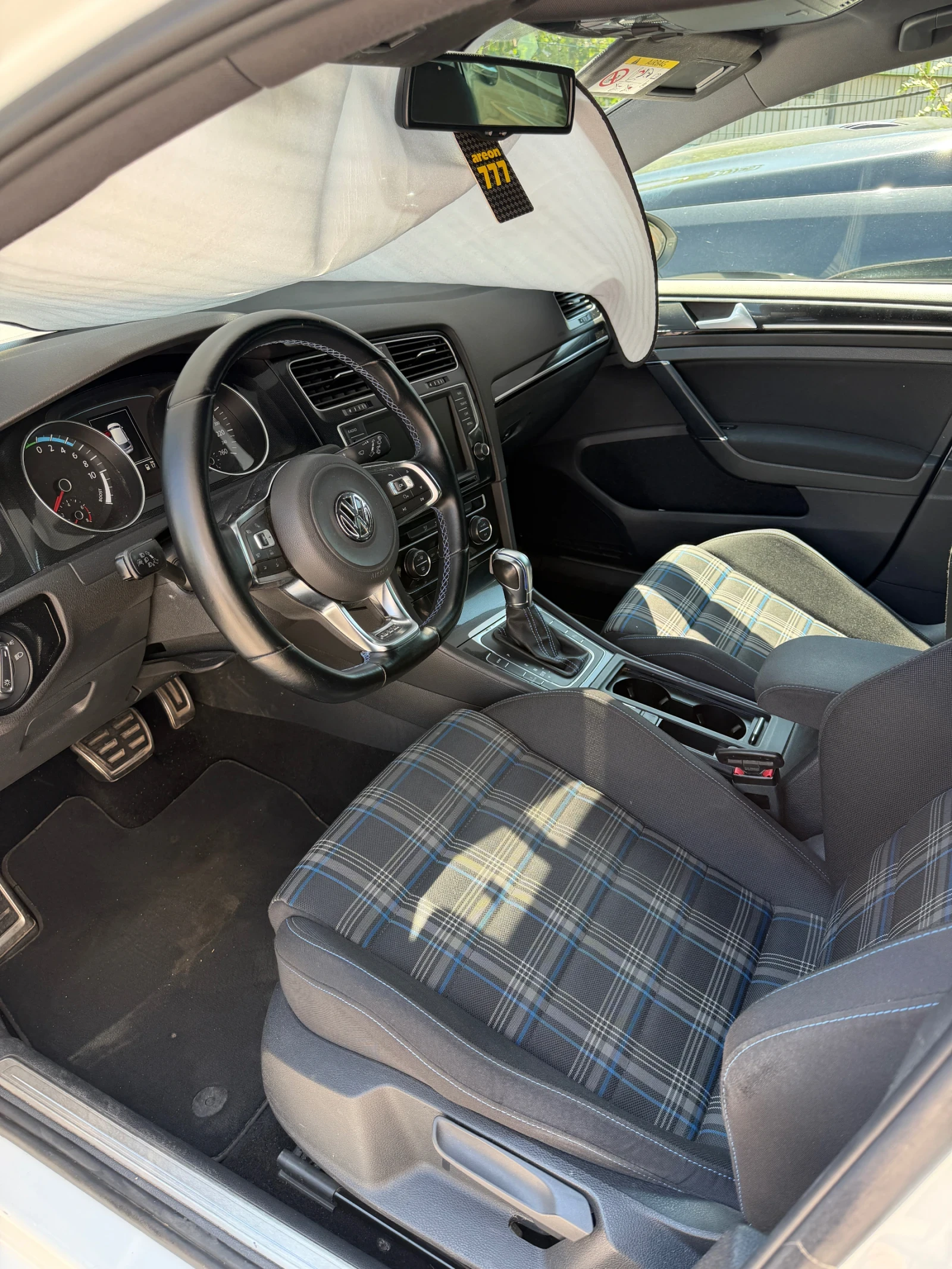 VW Golf GTE Plug in hybrid реални километри, снимка 5 - Автомобили и джипове - 55249617