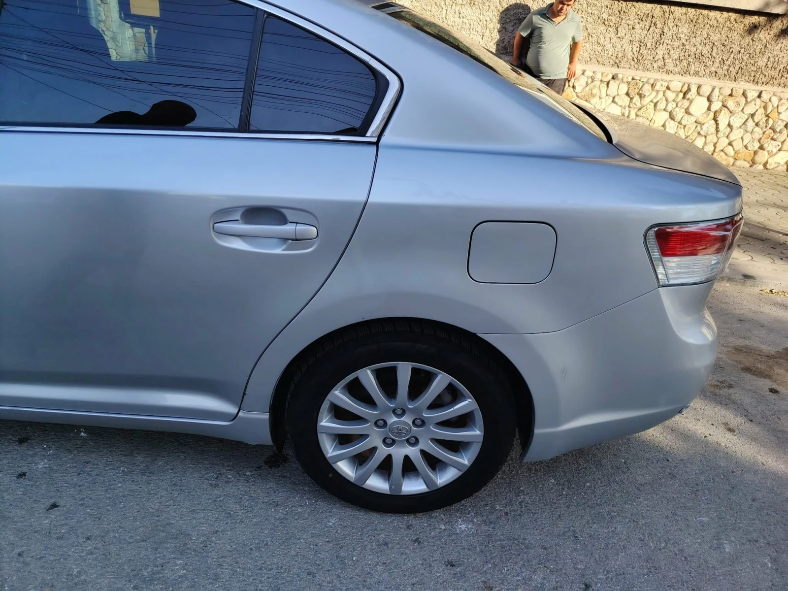 Toyota Avensis, снимка 10 - Автомобили и джипове - 55501079