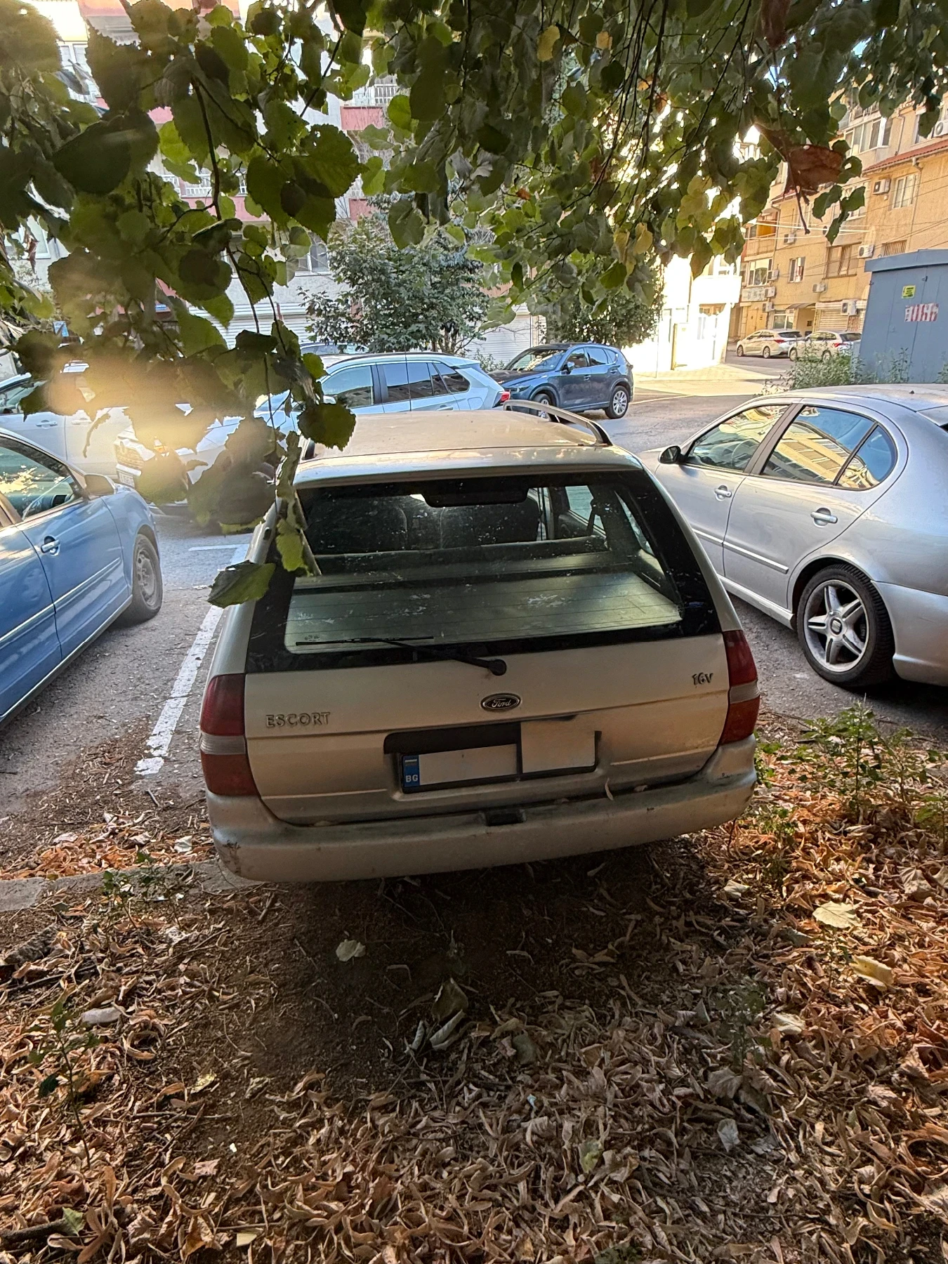 Ford Escort, снимка 4 - Автомобили и джипове - 55920212