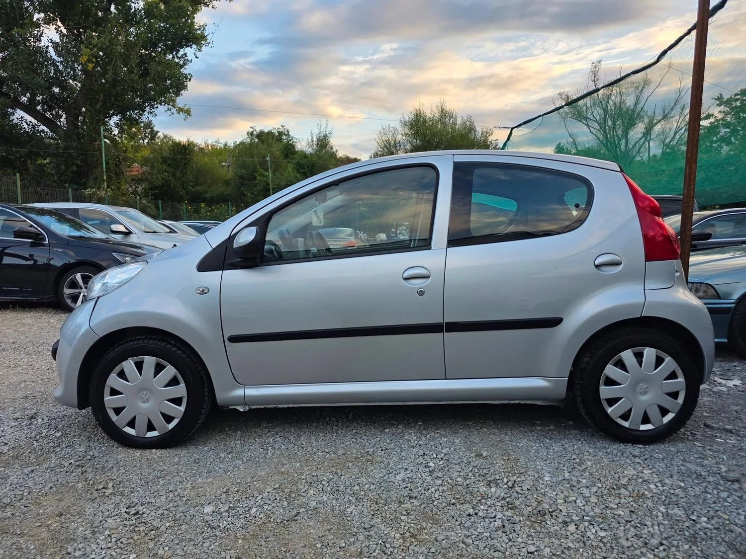 Peugeot 107 1.0i 68K.C. / �������� / 2007 ������ | Mobile.bg � ����������� 5