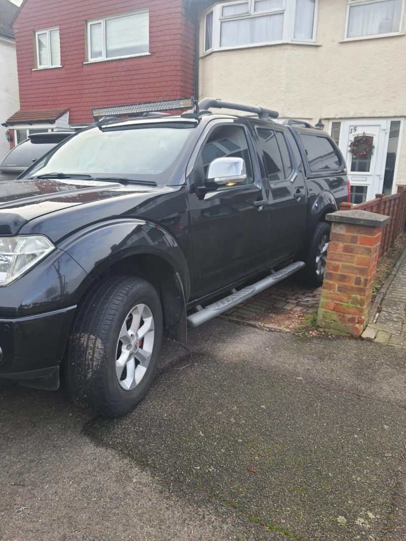 Nissan Navara, снимка 9 - Автомобили и джипове - 47134389