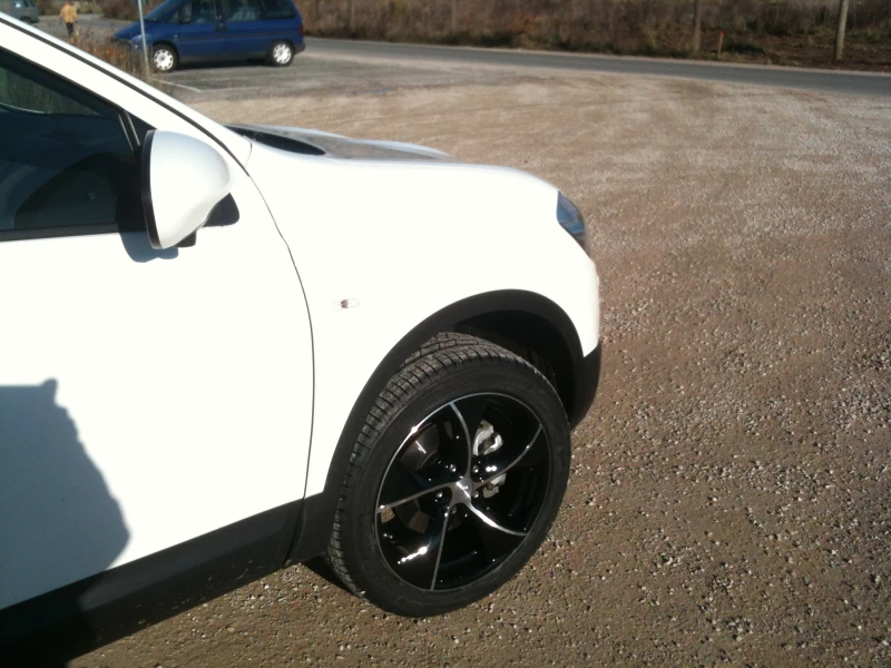 Nissan Qashqai Tekna, снимка 12 - Автомобили и джипове - 51946714