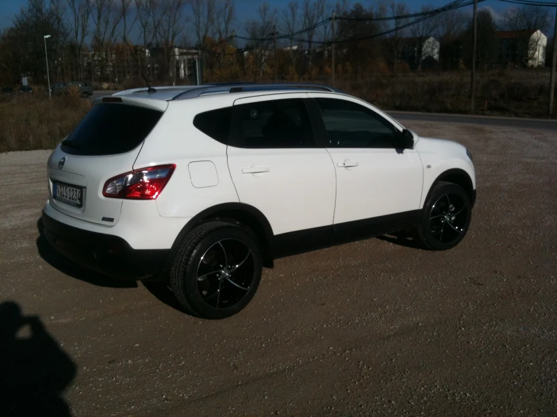 Nissan Qashqai Tekna, снимка 11 - Автомобили и джипове - 51946714